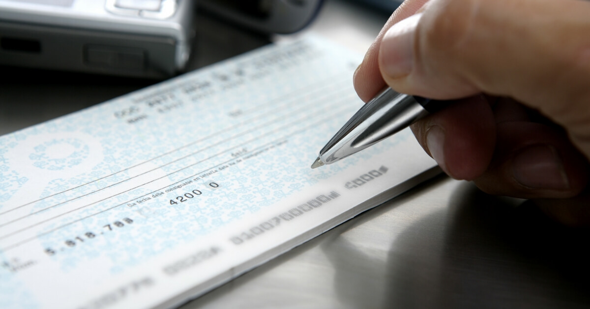 how to cash a personal check without id